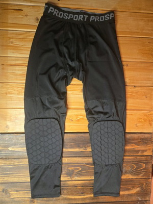 Pro Sports Compression Leggings with Knee Pads new, black