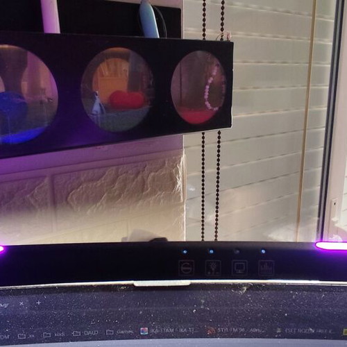 LED computer screen light with USB power and touch control like new