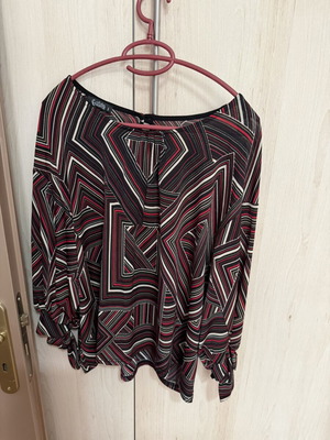 3/4 Sleeve Shirt size 3 like new