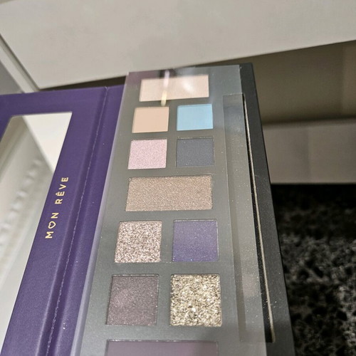 Mon Reve eyeshadow palette new with 11 shades