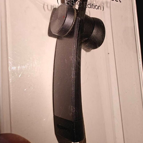 Huawei Crescent Bluetooth Headset like new