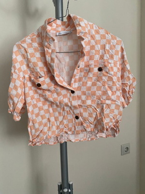 Gingham Cropped Shirt Zara used, size S, peach and white