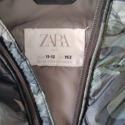 Zara sleeveless jacket camouflage green, size 152, age 11-12 years