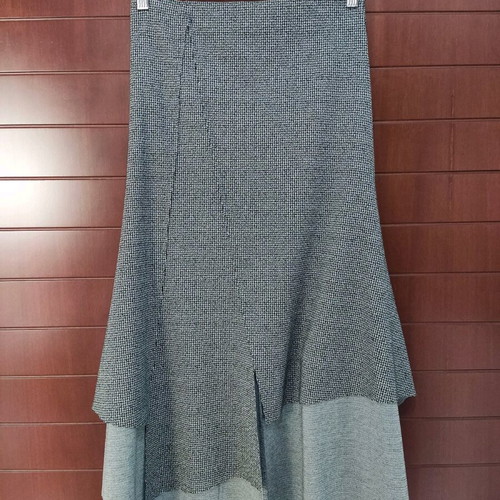 Asymmetric midi skirt Zio G. gray like new with pied-de-poule pattern