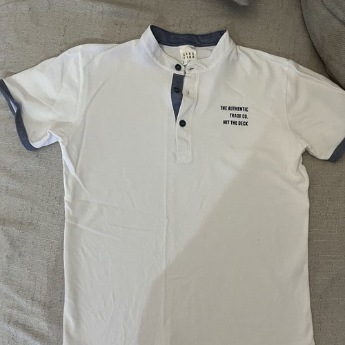 White short-sleeve shirt for boys 10-12 years