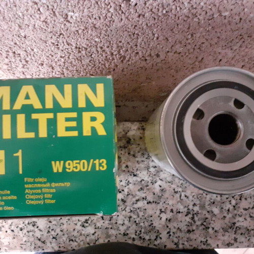 MANN-FILTER W 950/13 oil filter new for Volvo