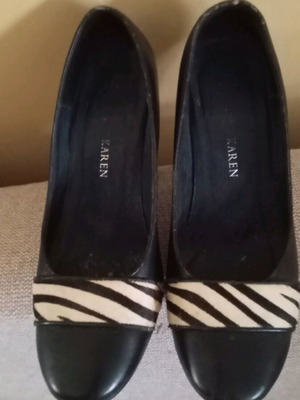 Karen black pumps used with animal zebra detail, leather size 36