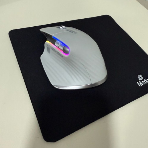 PC mouse ergonomic rgb like new