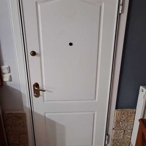 PVC windows and armored security entrance door like new, Finstral with Aubi mechanisms