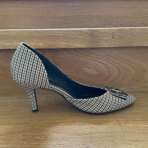 Migato French Style Pumps like new, medium 7cm heel, size 38, black and brown
