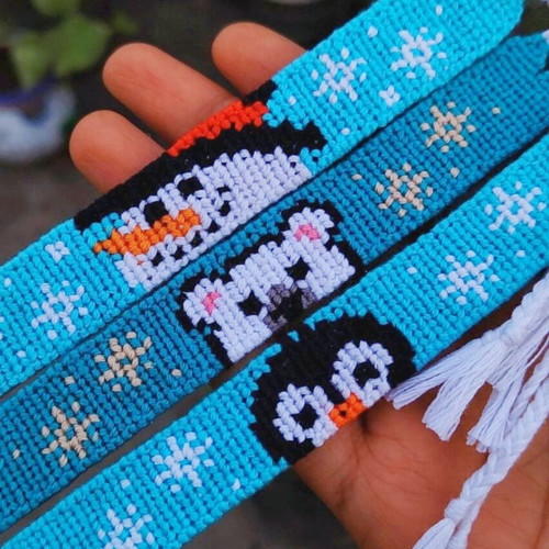 Christmas macrame bracelet made to order
