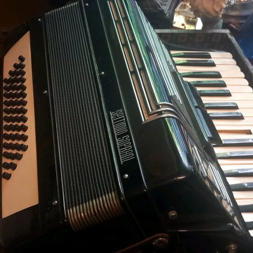 Settimio Soprani accordion like new, Italian made 55s-70s