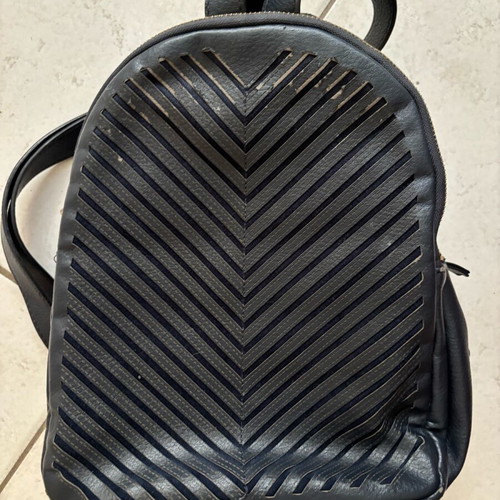 Women's backpack used with V stripe design, black
