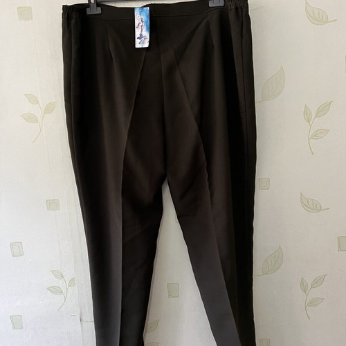 A-Style pants new, olive green, 3/4 length, sizes M to XXL