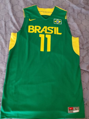Brazil Basketball Jersey Varejao authentic large like new