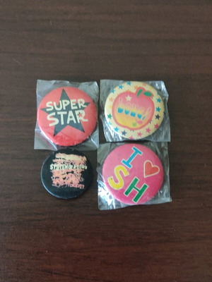 Collectible badges new, set of 4 pieces
