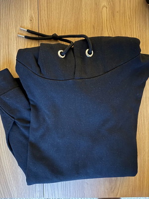 Black hoodie sweatshirt Large like new