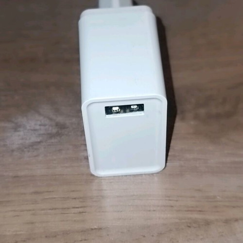 Φορτιστής Xipin Quick Charge 3.0 με καλώδιο Lighting σαν καινούργιο, θύρα USB για iPhone