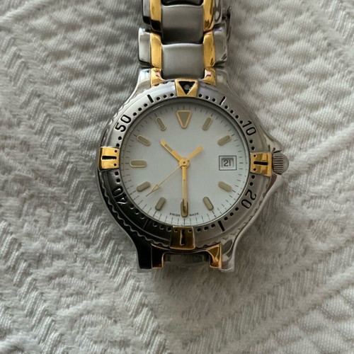 JSP Quartz Wristwatch with Bracelet like new, battery replacement needed