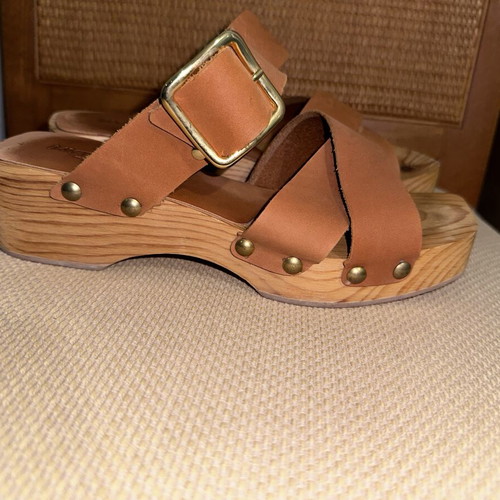 Mythology Tan Leather Clogs Like New With Buckle And Studs