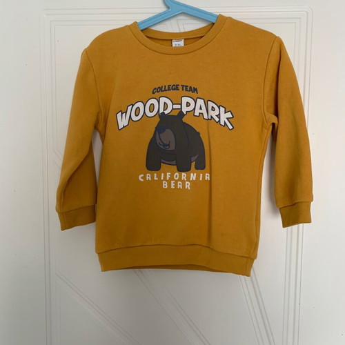Children's sweatshirt like new, sizes 98-104 cm, ages 3-4