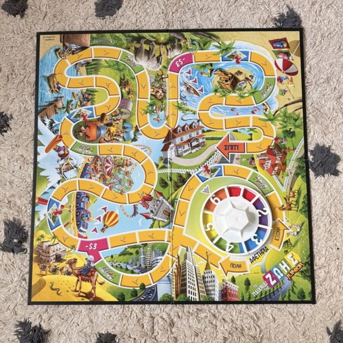 Hasbro Game of Life Junior board game like new