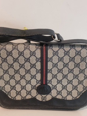 Gucci GG Supreme Sherry Line handbag used, crossbody, blue