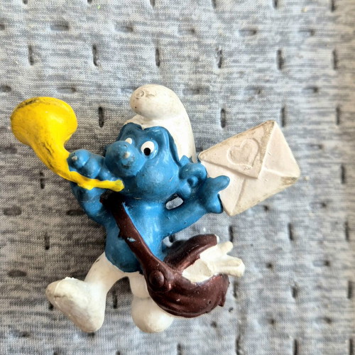 Smurf Messenger figure, 1980s German vintage