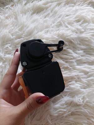 Sharpener with crank in excellent condition