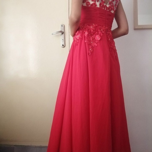 Elegant long red evening dress with floral embroidery and beads, size M