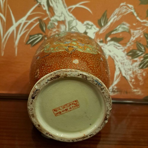 Satsuma porcelain vase used with handmade embossed painting