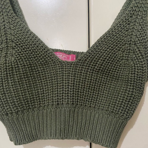 Pinup Women Chunky Knit Crop Top olive green like new