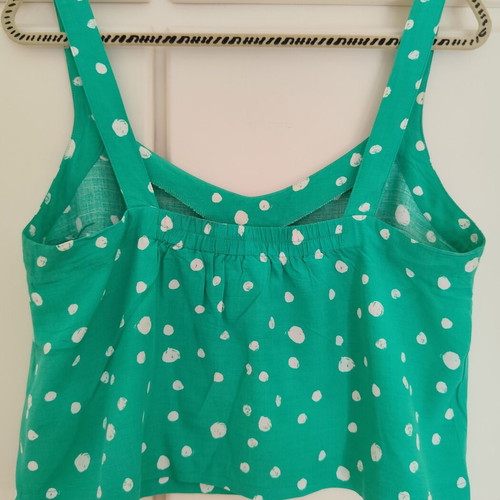 Grace & Mila green polka dot crop top large like new