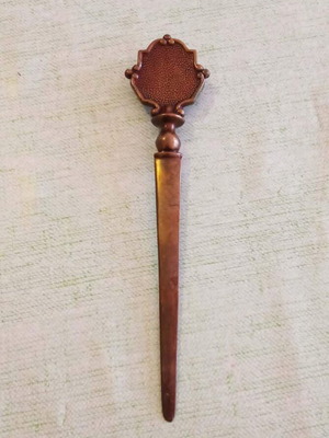 Χάλκινος χαρτοκόπτης 1910–1930 vintage Arts & Crafts 16,5 εκ. σαν καινούργιο