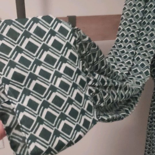 A.L.E. dress green with pattern new, size L