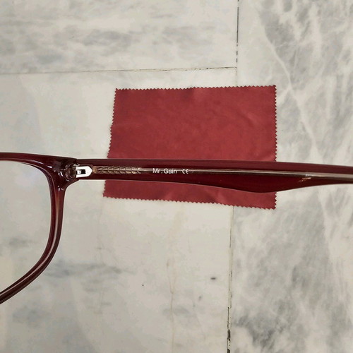 Mr. Gain Sophia women's eyeglass frame used, burgundy