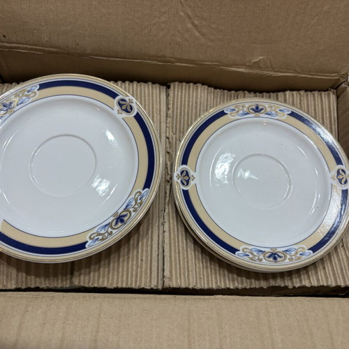 Set of plates, new, never used