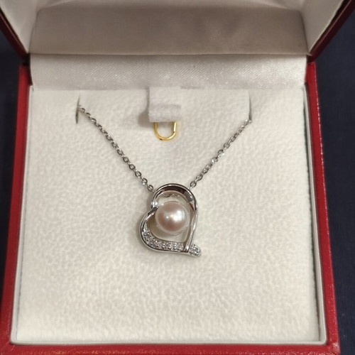 14K White Gold Heart Pendant with Diamonds and Japanese Akoya Pearl, 40 cm chain
