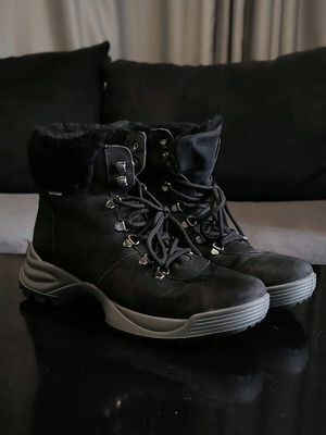 Imac leather boots like new with fur, size 41, black