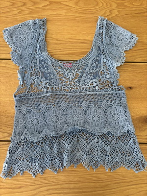 Favela Femme Boho Lace Crochet Top, size S, blue