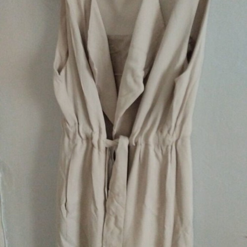 Massimo Dutti sleeveless long cardigan with belt size XL like new beige