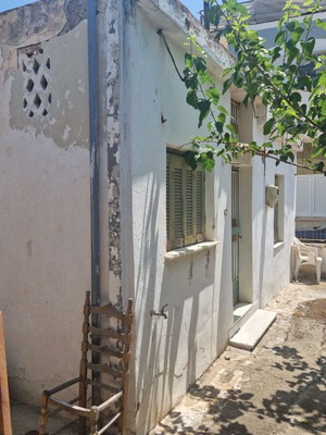 Δύο Μονοκατοικίες σε Οικόπεδο 162τμ στο Λουτράκι