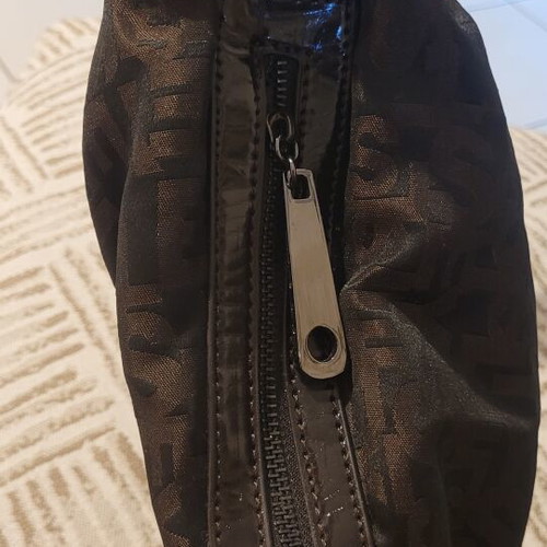 Sisley shoulder bag like new, brown with embossed letters and patent details