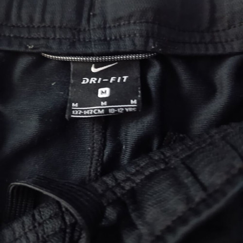 Nike kids' shorts like new, ages 10 to 12, black