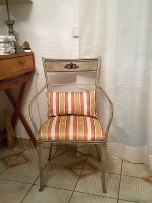 Metal chair retro with back cushion like new