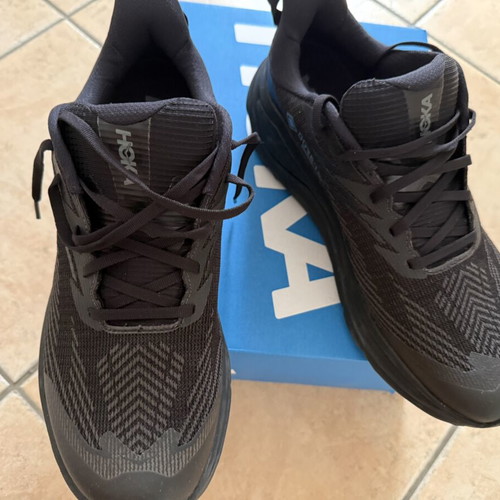 Hoka Challenger 8 GTX athletic shoes like new, size 46.5, black
