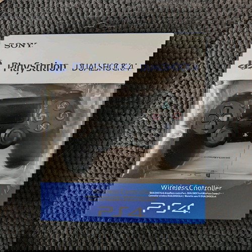 Sony DualShock 4 Контролер черен