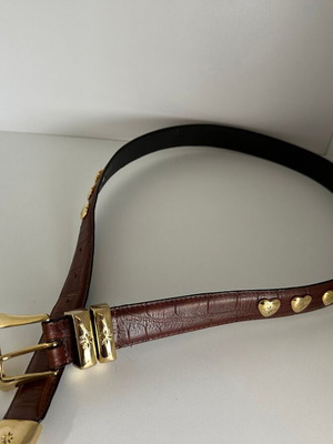 Richard Gampel leather belt with heart details, brown