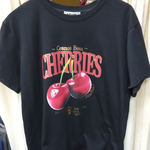 Women's short-sleeve t-shirt with cherries new, one size black