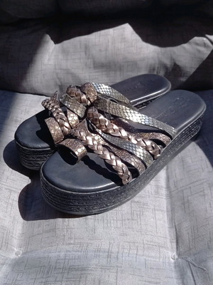 BOZIKIS кожени сандали flatforms размер 37